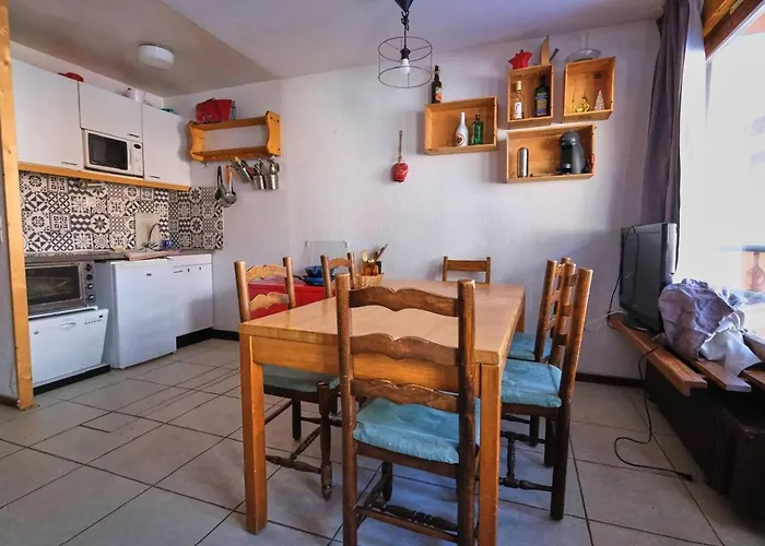 - Inout - 6 Beds Flat N-194 *