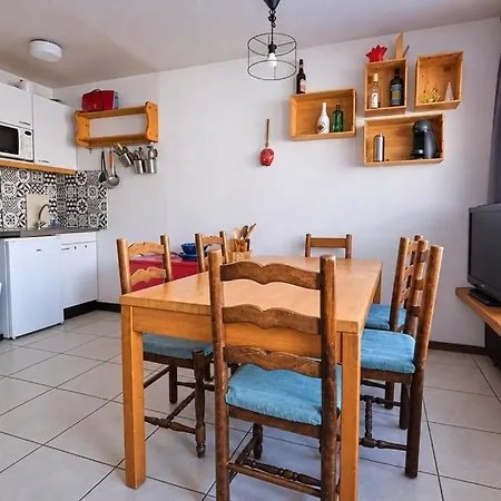 - Inout - 6 Beds Flat N-194 *